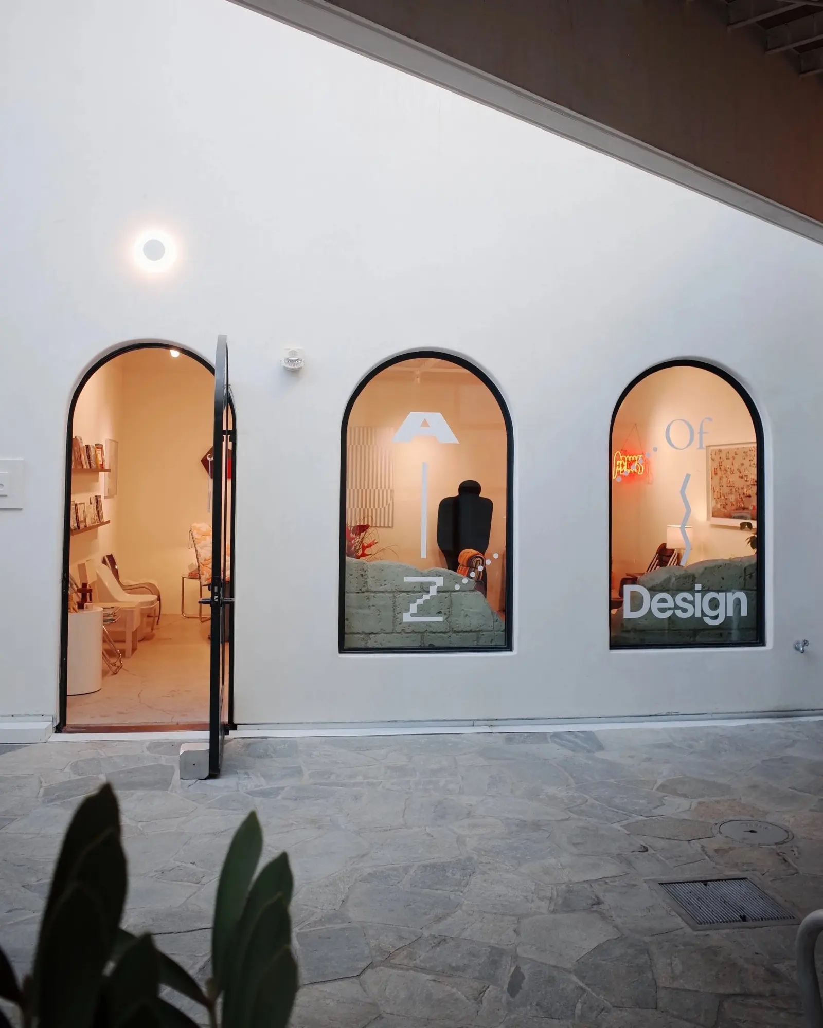 The arched windows of the Formas gallery at Signal