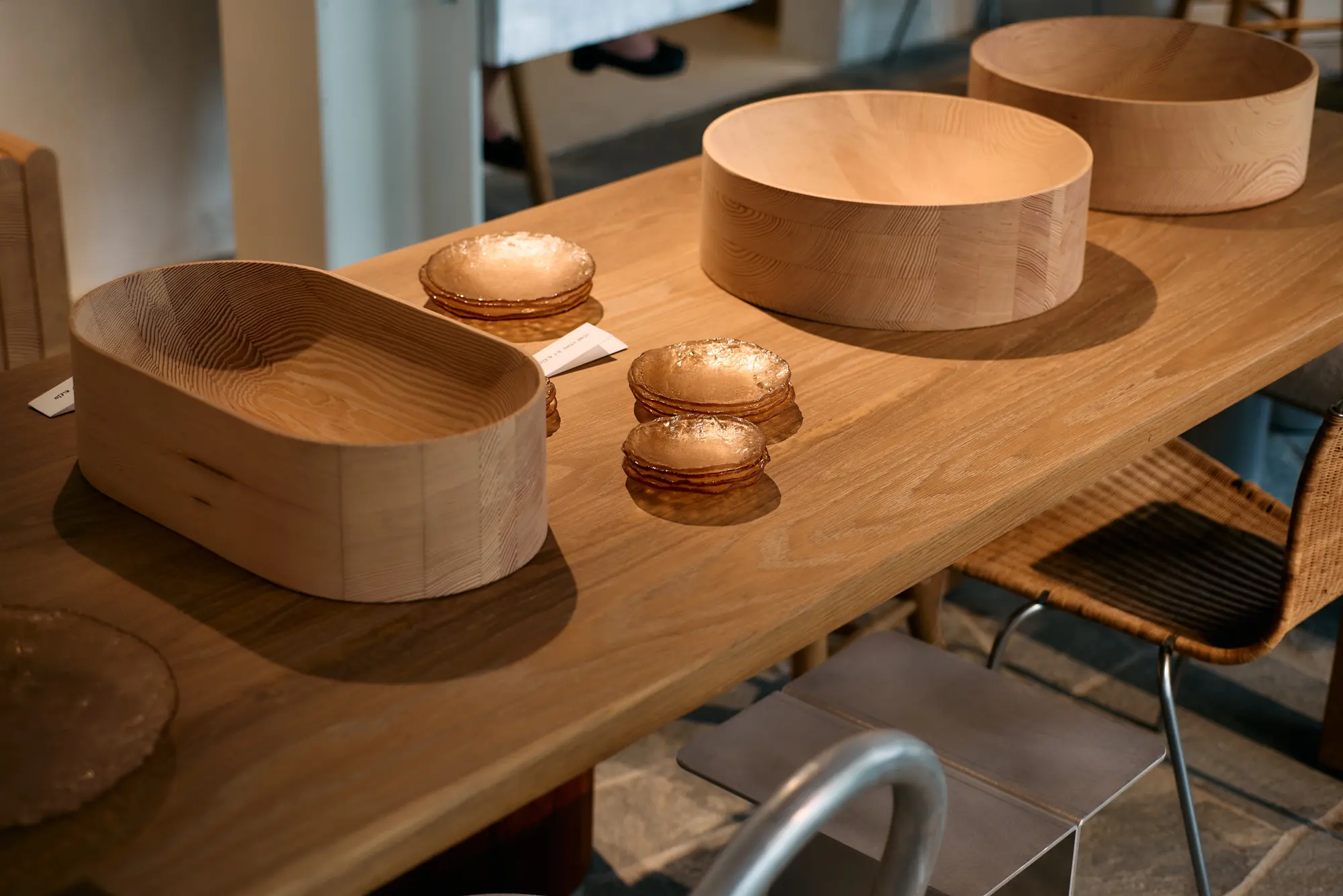Wooden bowls and vessels on a table at Klein